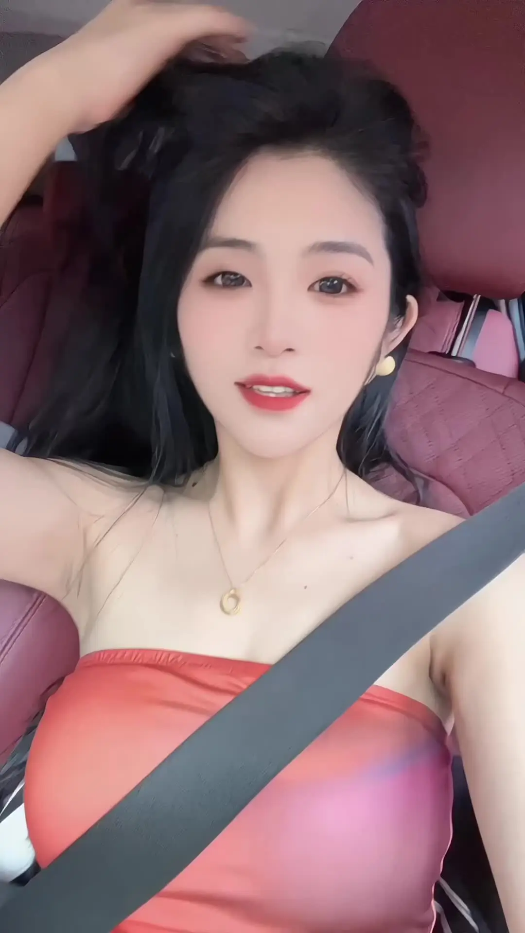 你应该大声说拜拜，就算有眼泪流下来