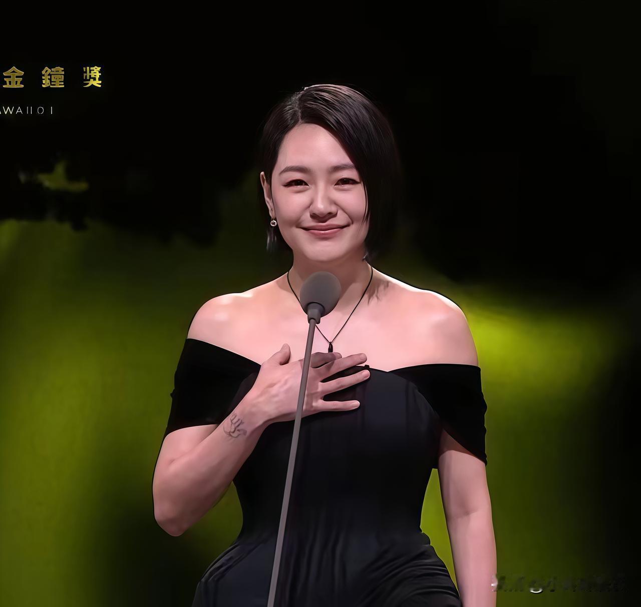 小s在金钟奖颁奖典礼上，说了许多感人的发言，分别有大s、徐妈妈、具俊晔。

对大