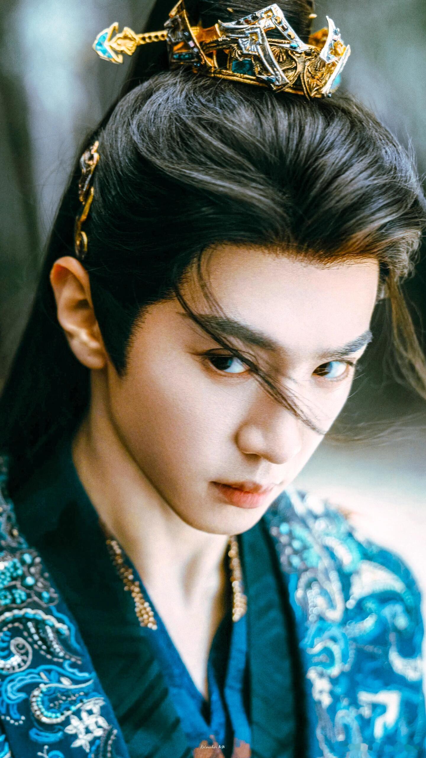 陈哲远进行曲大皇子的威严感 陈哲远拿捏得恰到好处[爱你][good]每一步都踏在