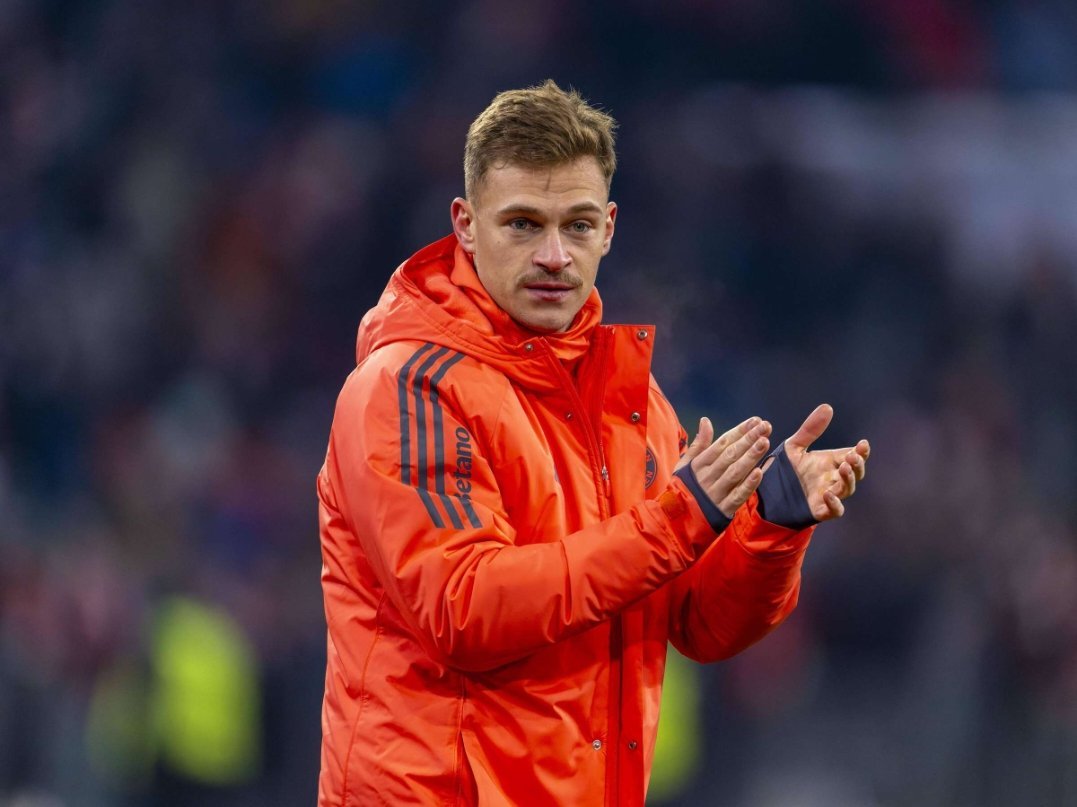 基米希谈到他脚踝的恢复情况：“情况正在好转。”你会缠上绷带带好脚踝，然后周三上场