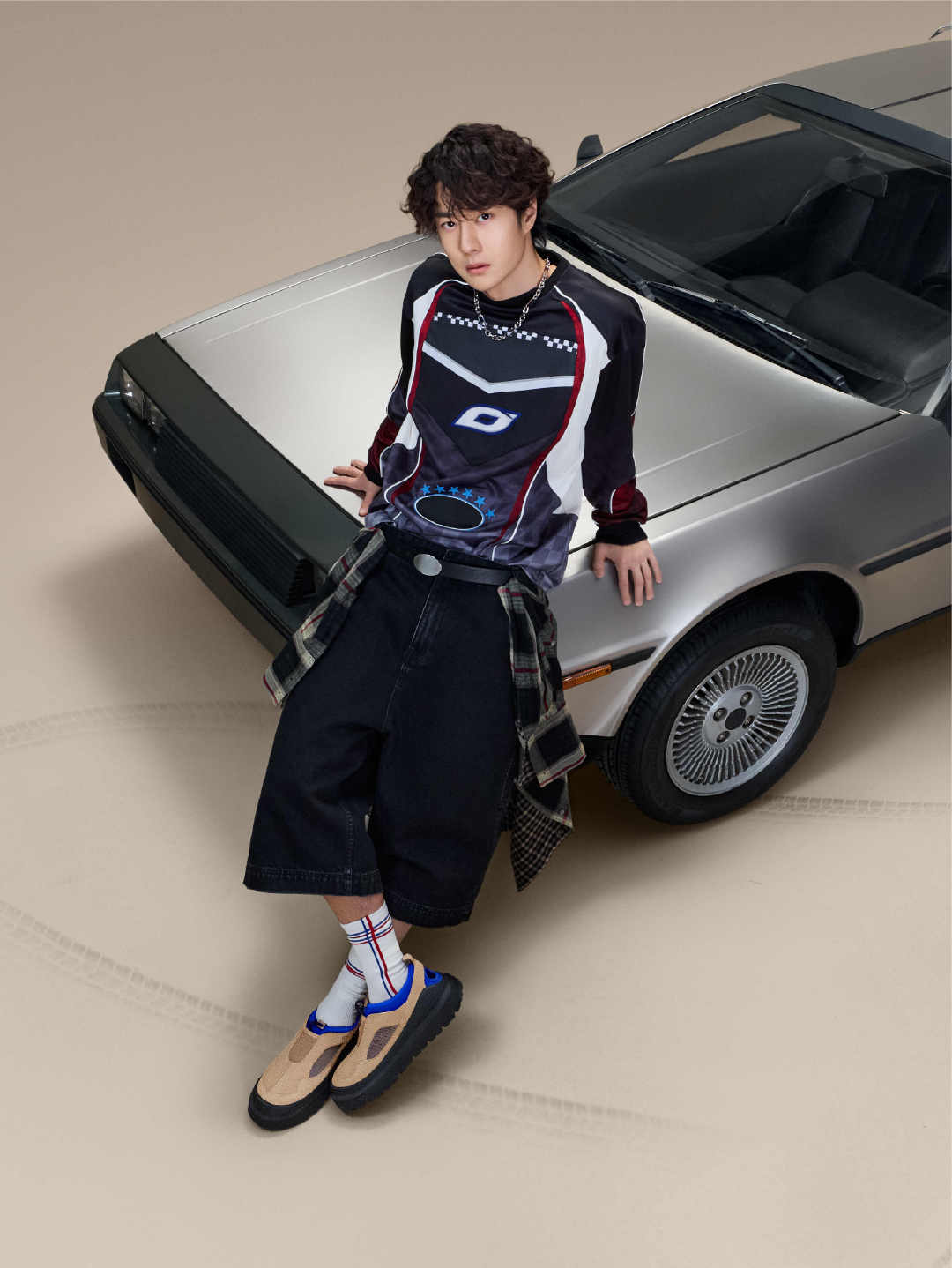 虎弟说时尚 UGG全球代言人王一博演绎春夏全新鞋款Heritage Utilit