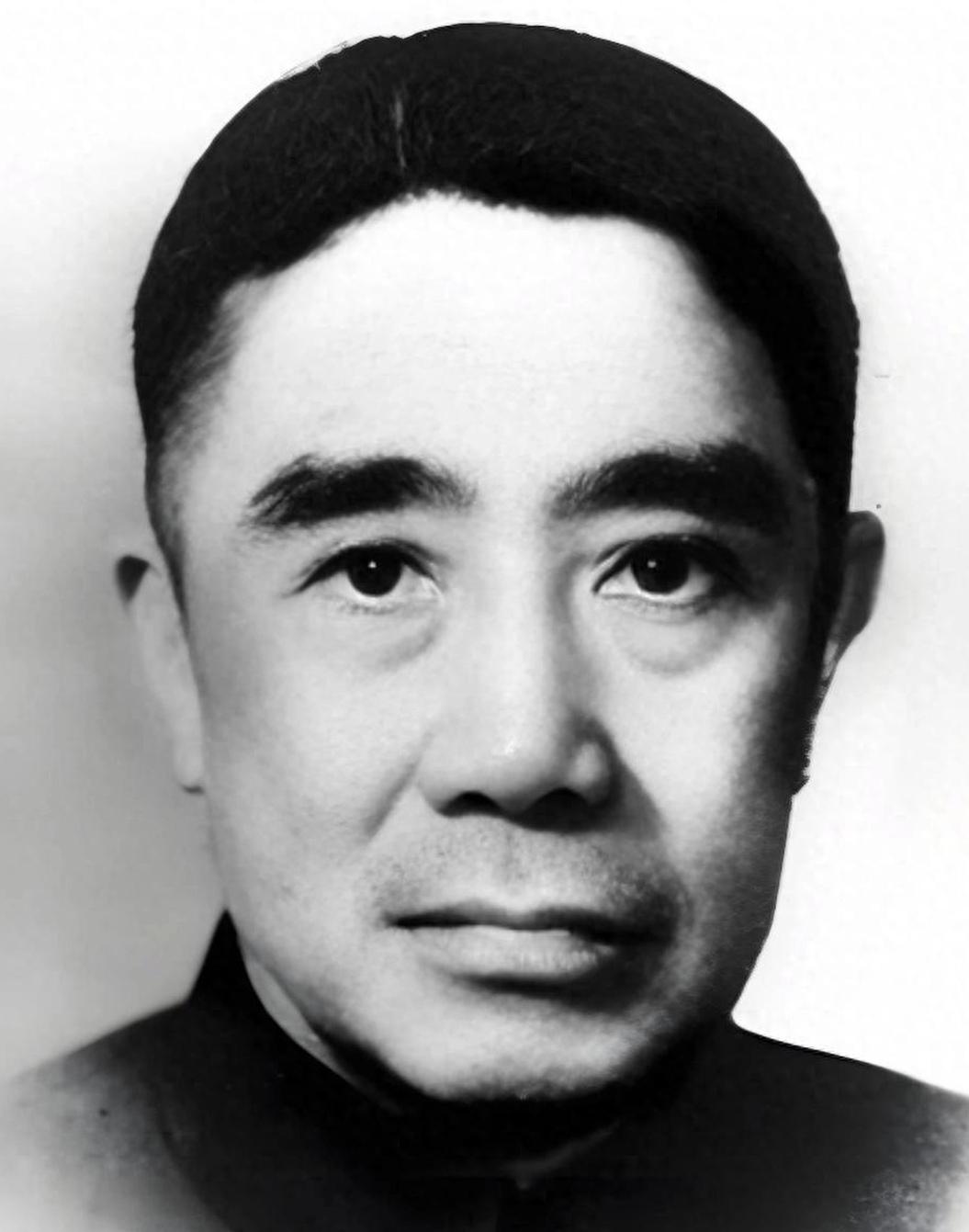 戴笠一辈子只做到副局长，军统真正的正局长，是贺耀祖，这个人表面是蒋介石心腹，暗地