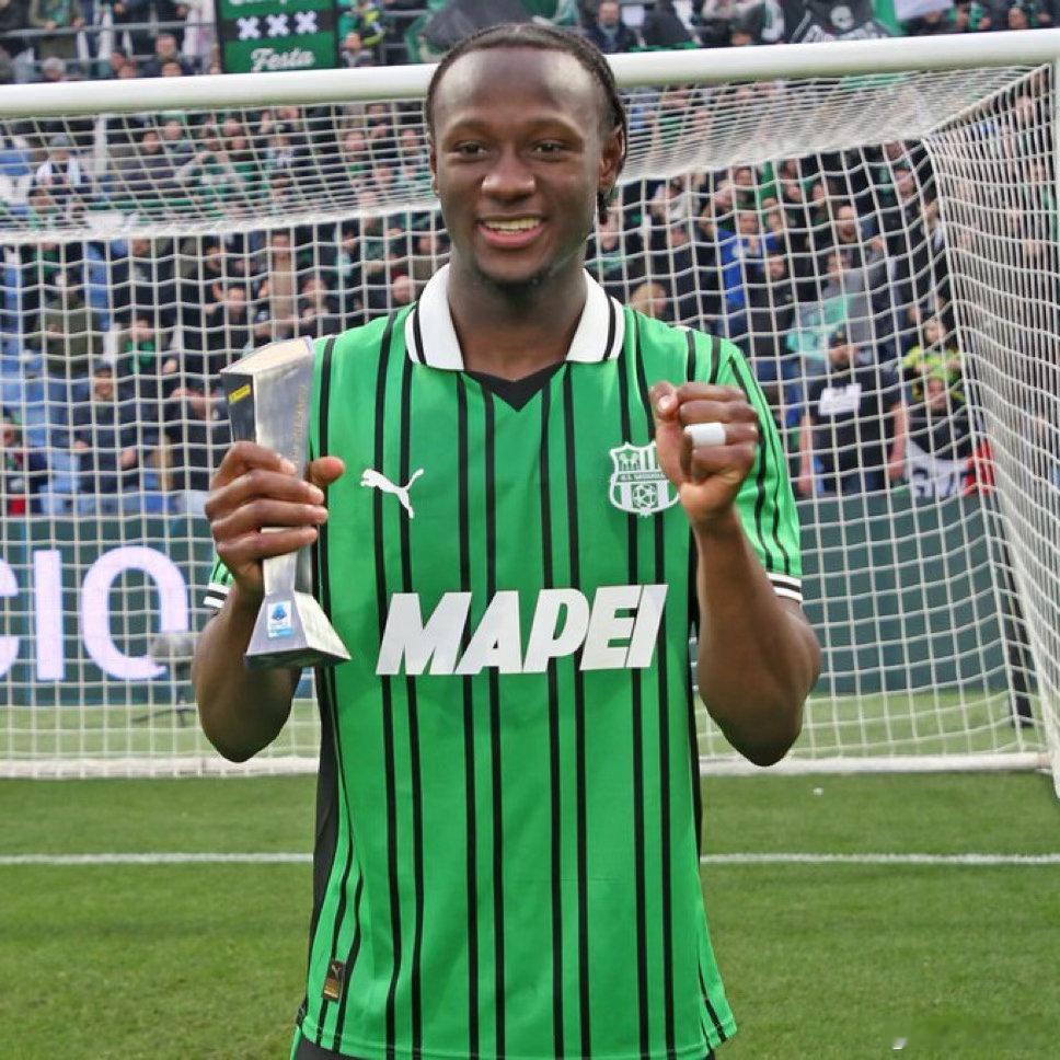 莫雷托：伊斯梅尔·科内是AC米兰和国际米兰的目标 两家俱乐部都对他评价很高 阿莱