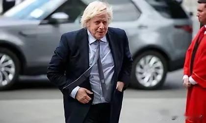 小金毛失去了首相之位，如今还妄图坑害小英国内的自己人——“泽圣”听信了你的话，没