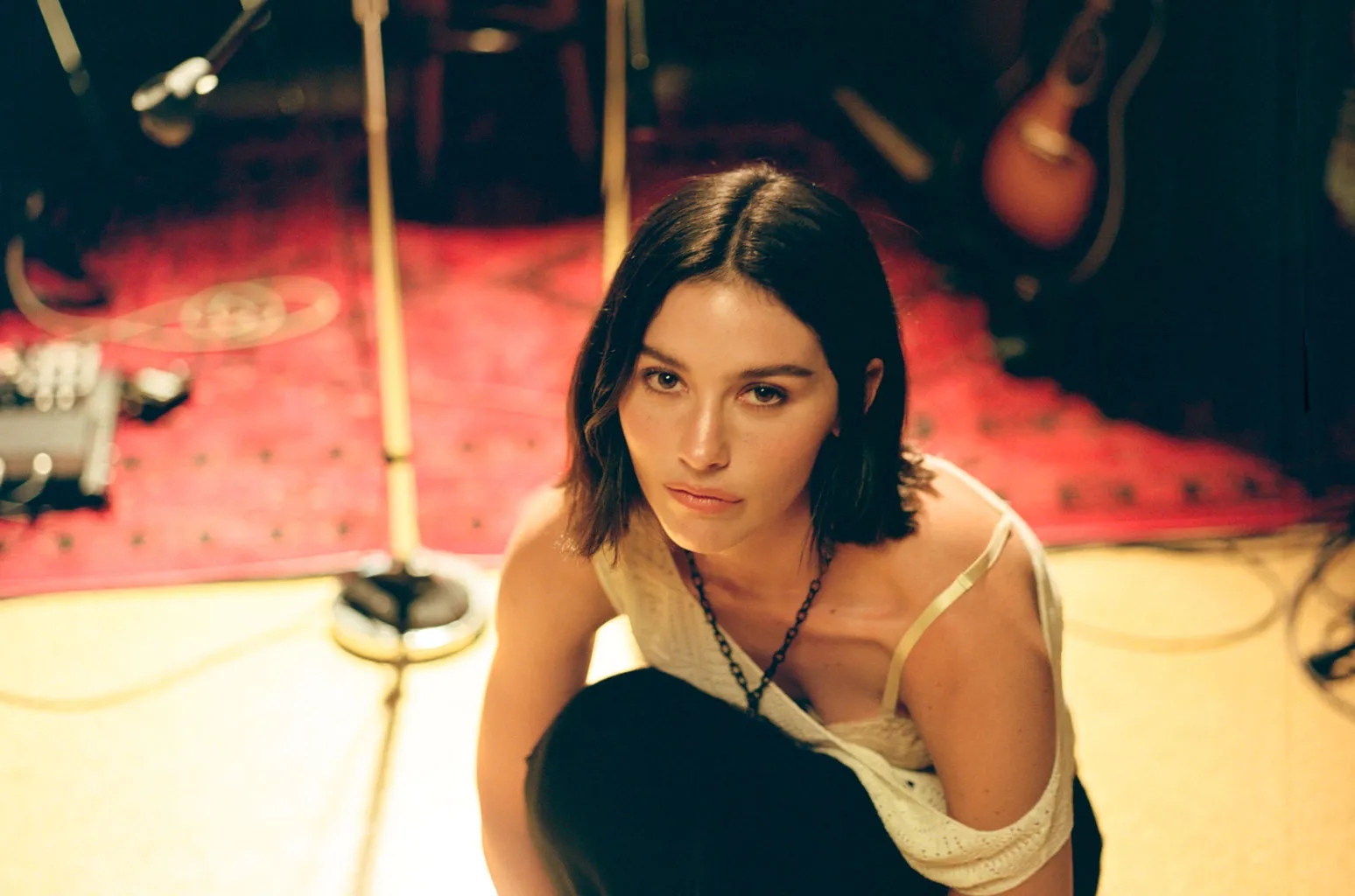 Gracie Abrams 重温 Lady Gaga 首专冷门抒情神曲「Brow
