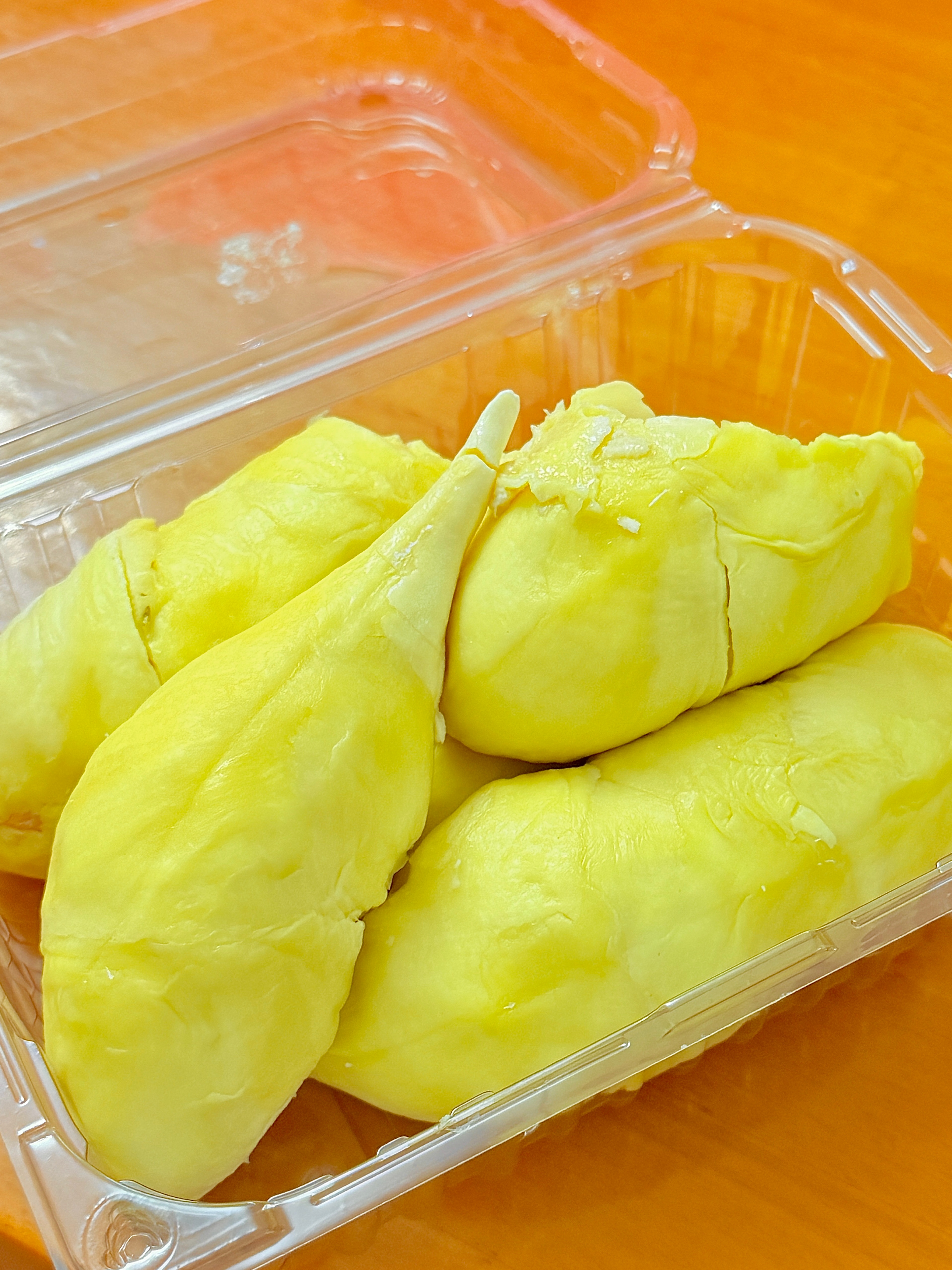 报恩榴莲😋 ​​​