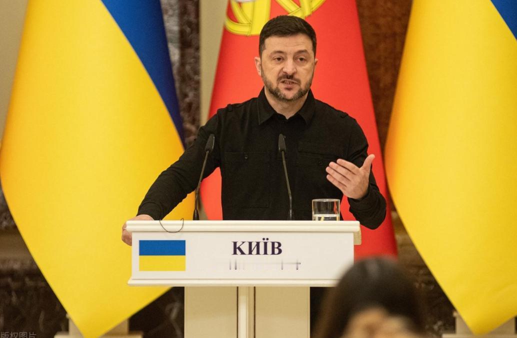 俄军迎来一个“噩耗”
12月25日，俄罗斯知名军事博主“渔夫”表示：“乌军反攻库