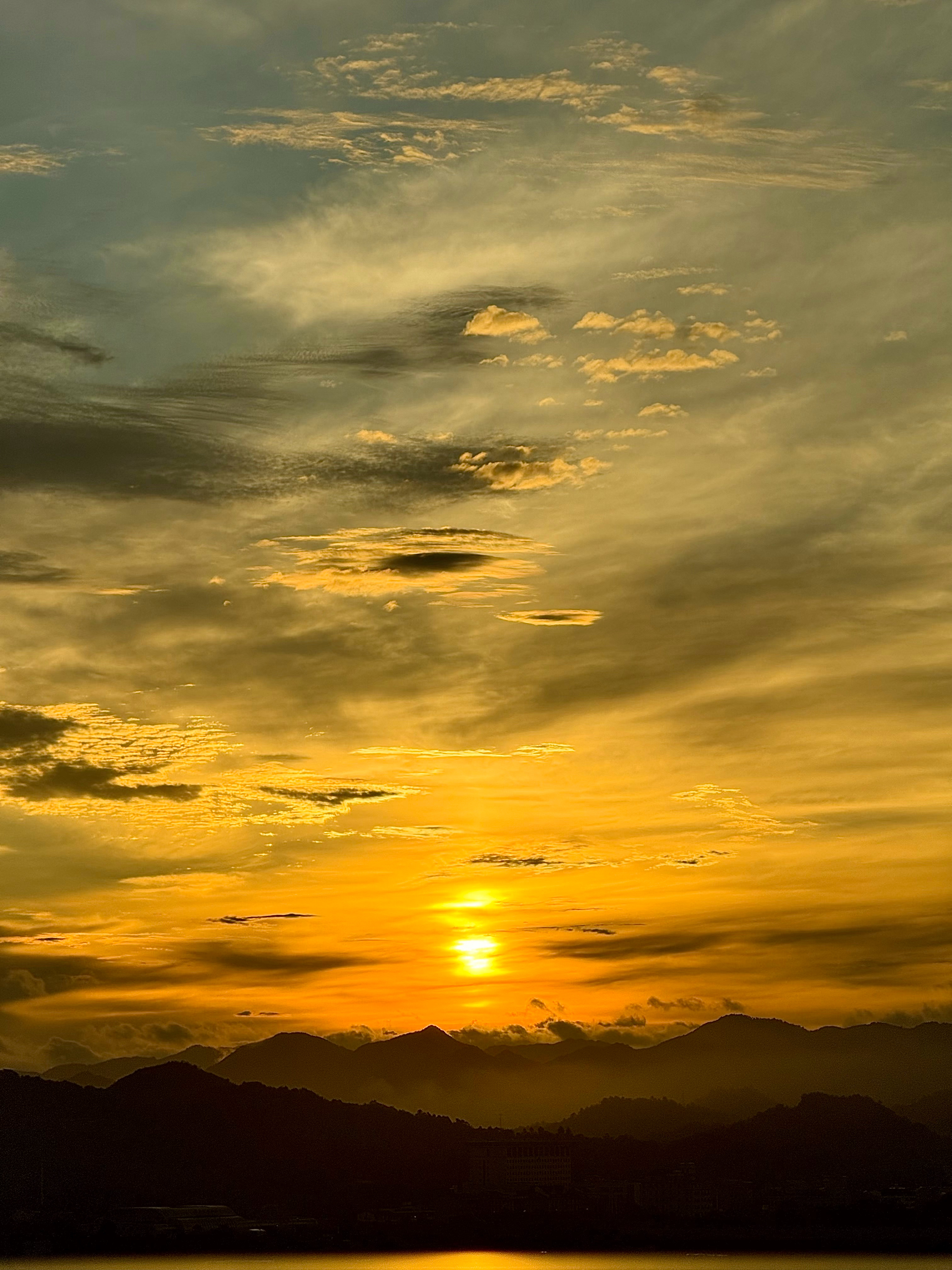 和其光，同其尘。早安☀️ ​​​