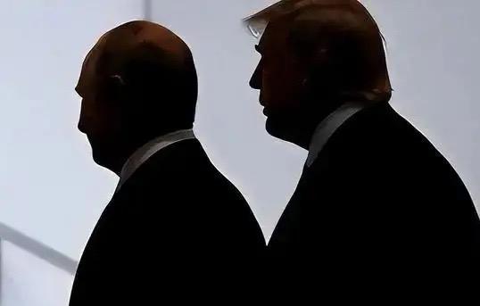 美俄海上硬碰硬！被追2周油轮投俄改名，俄方深夜递照会逼美停手

加勒比海上演十多