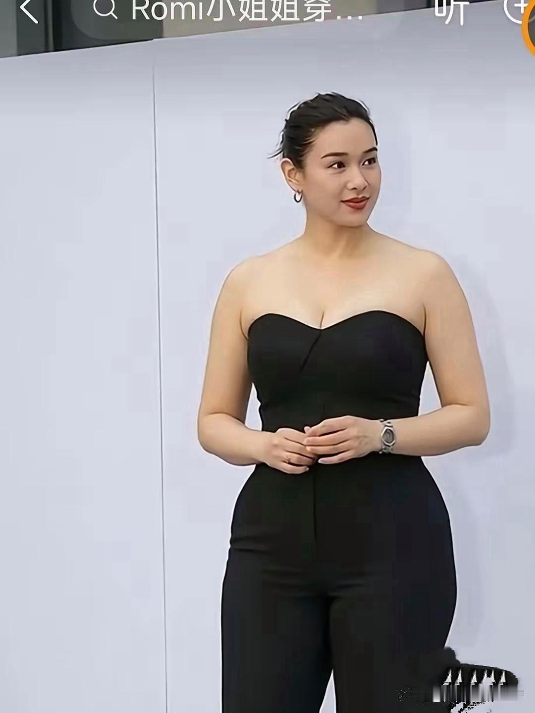 长得高也就算了，身材还好；身材好也就算了，颜值还高。谁懂啊，这简直是好多单身男的