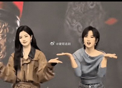有人说，姚安娜练了15年的芭蕾，怎么体型和体态一点儿也不像芭蕾舞演员呀？这个可能
