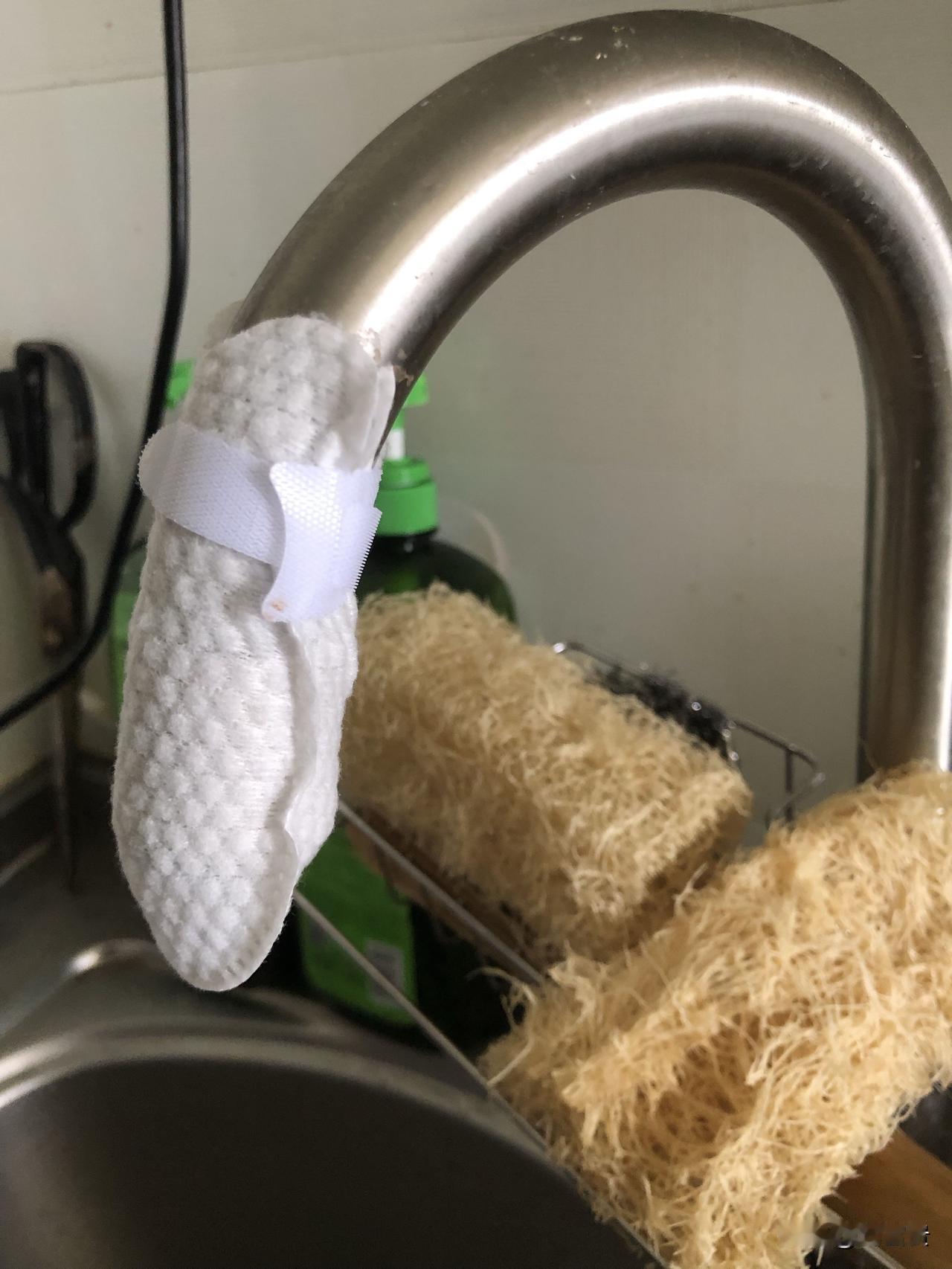 水龙头过滤一下，几毛钱的东西，实用又方便，平时不太在意这些，看到拼多多上有评论不