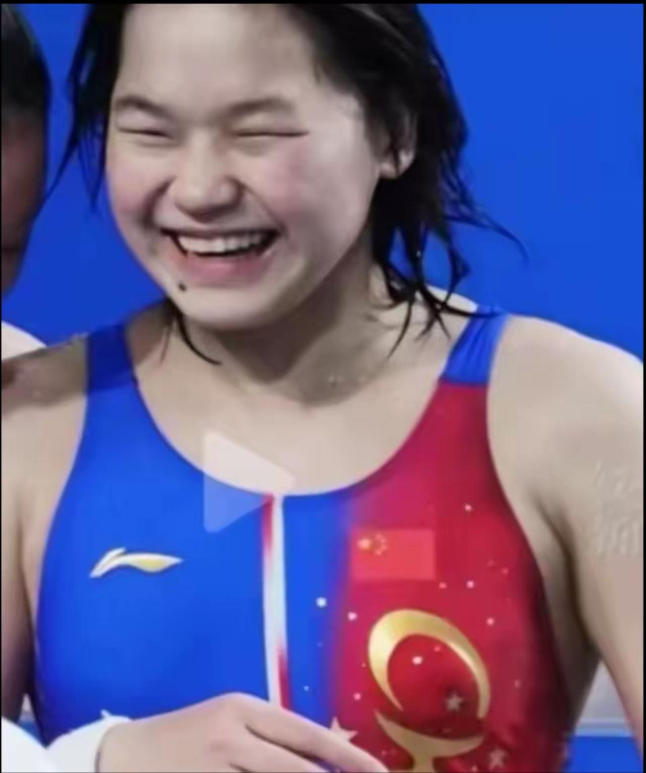 全红婵这是怎么了?
像变了一个人！
胖的快认不出来了！
以前像个没长开的小孩，