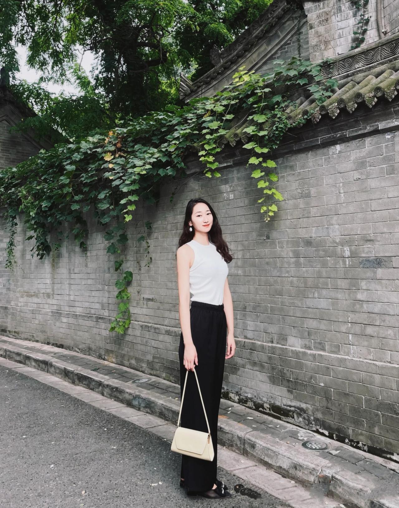 我的老婆漂亮好还是一般好，当然是漂亮的，好漂亮的，看着就心里舒服，无论从哪个角度