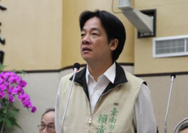 赖清德要上天！
48小时两度叫板！


赖清德这两天很嚣张啊。
连续两次对台军讲