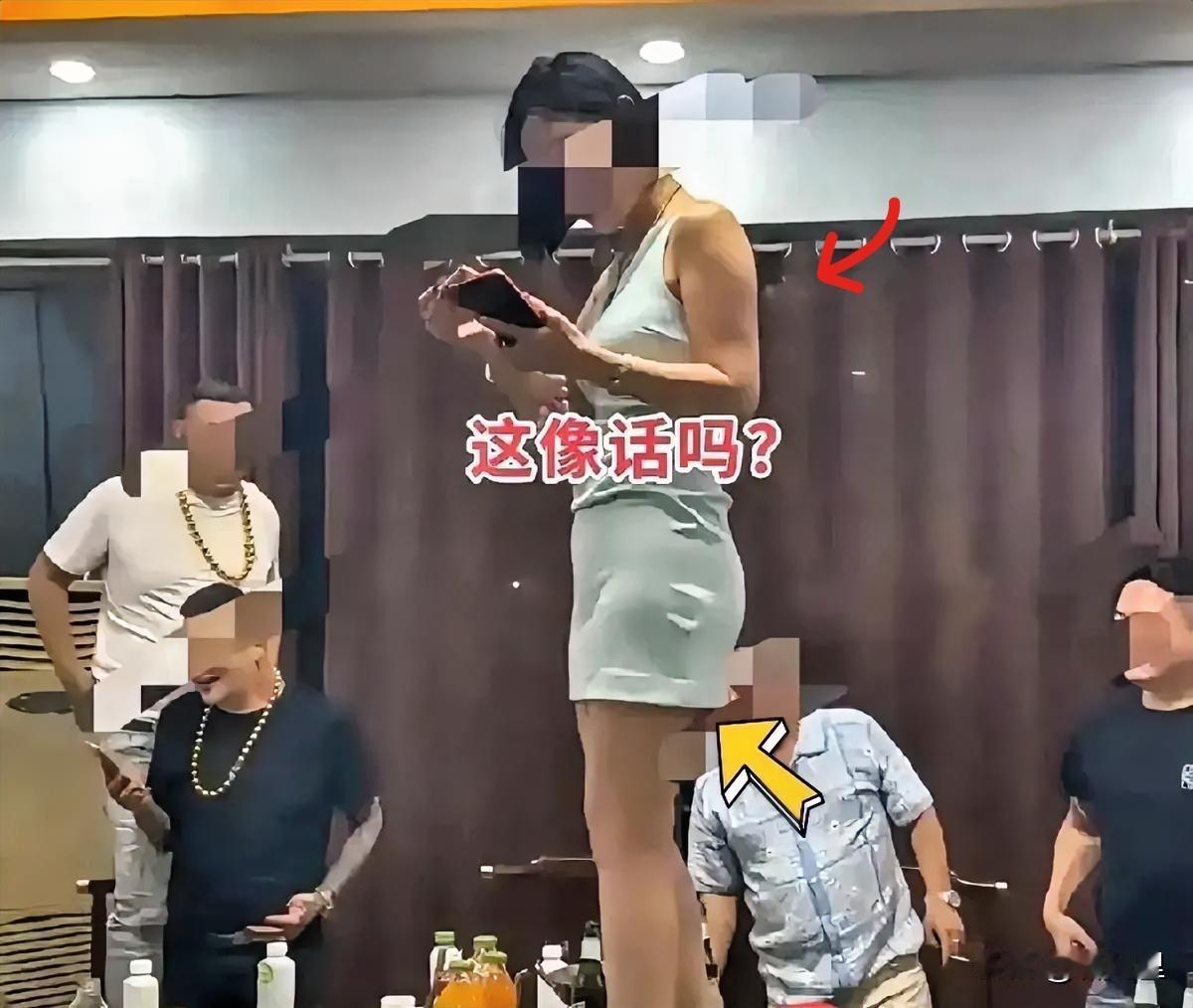 越看心越惊！

河南一场酒局，12个大老爷们喝到半酣，一个电话摇来了一位34岁的