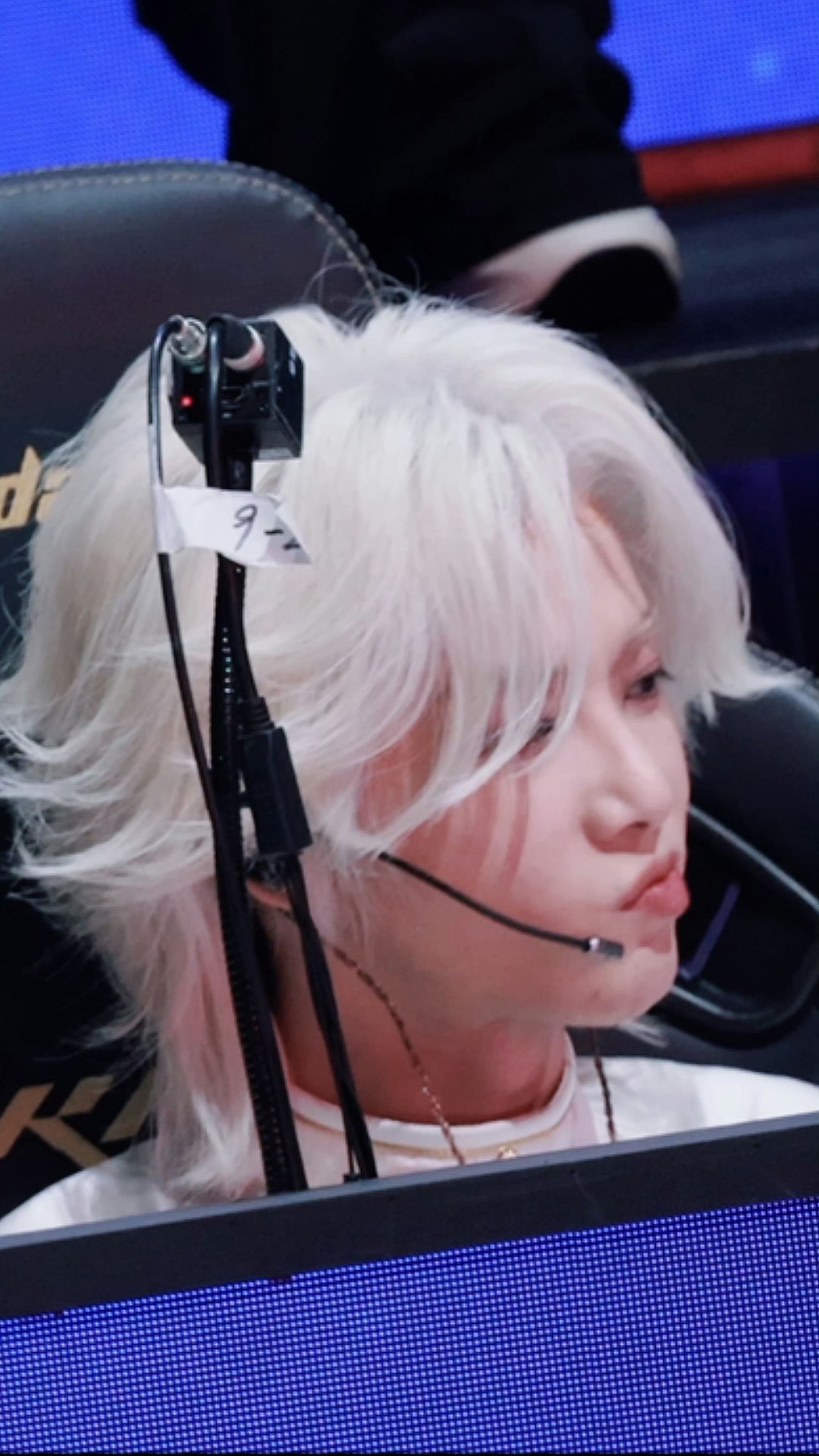 华晨宇 兔兔这么可爱！！实际是只披着小兔皮的小狐狸🦊萌萌萌帅帅帅！！华晨宇和平