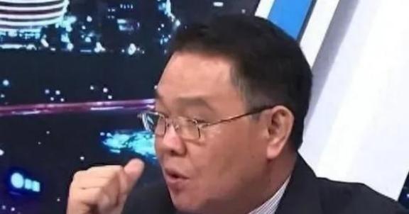 台湾退役军人黄征辉在节目上直言，台湾省只有保留军队，大陆才有机会统一，他说的不错