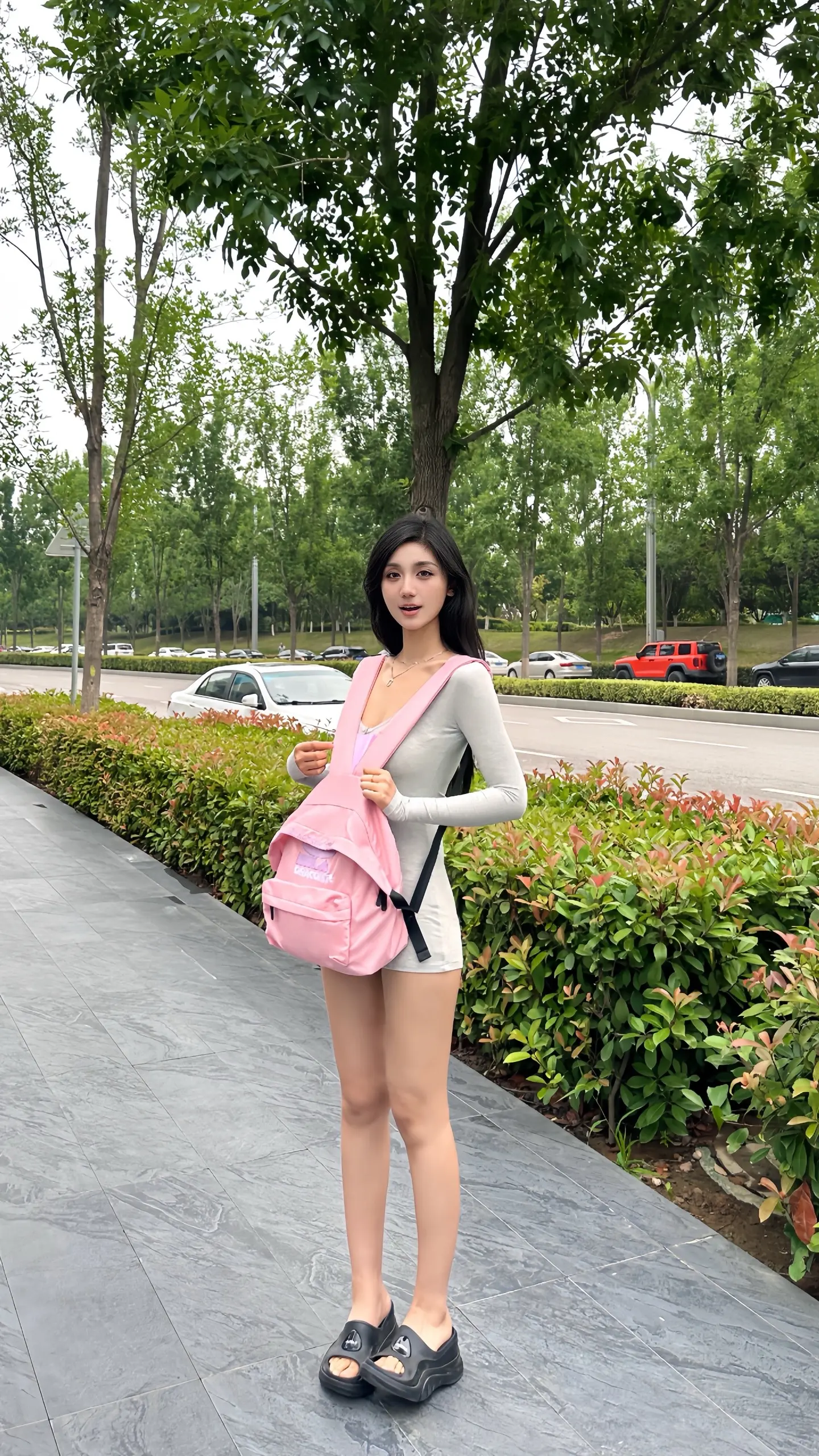 看到你漂亮的眼睛一直笑 也算是我幸福的一种