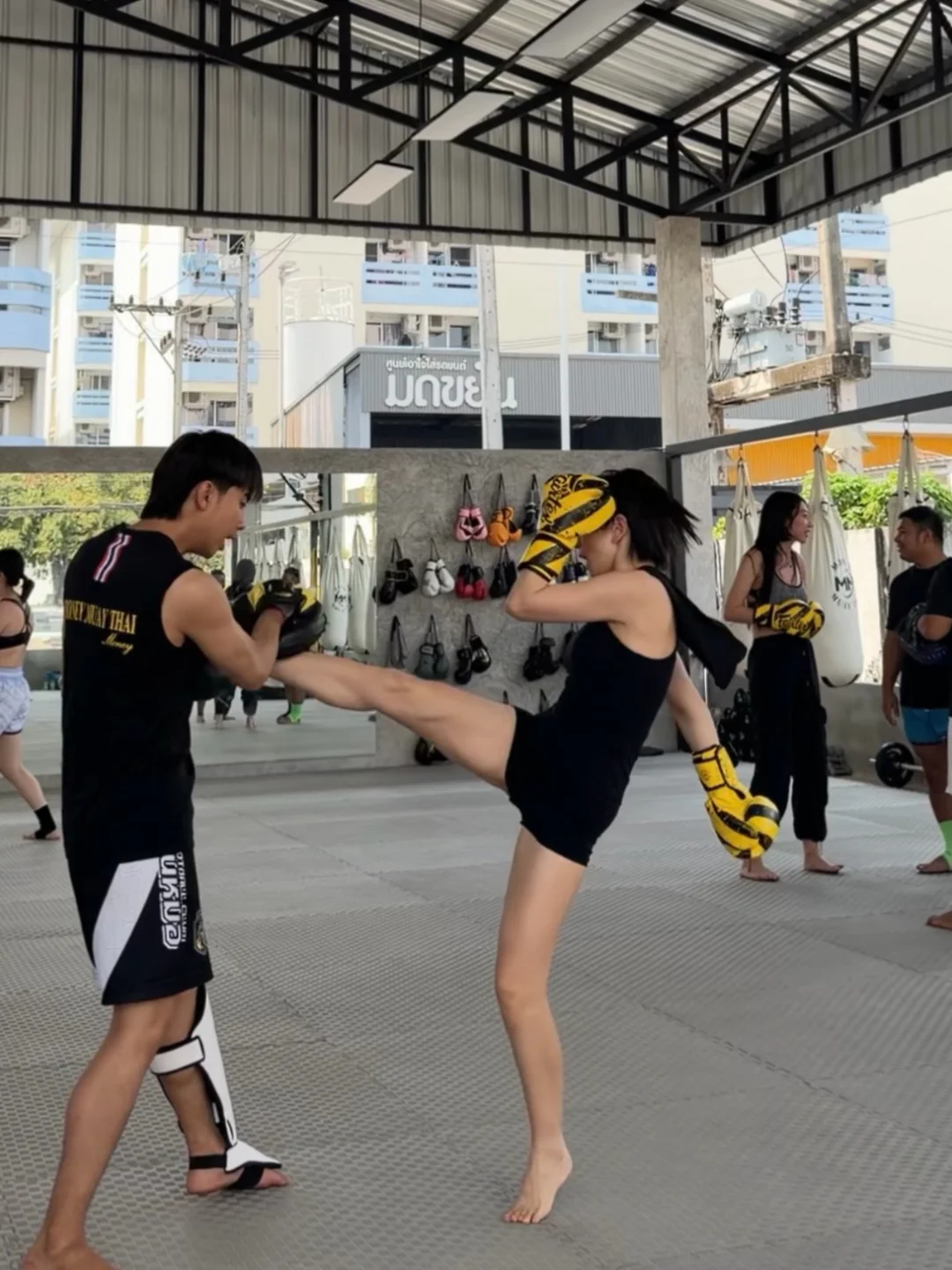 👊🏿👊🏿清迈坠认真的拳馆我找到了！