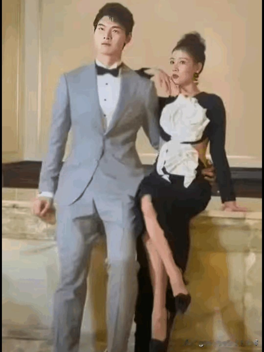 这是上海男篮球员王哲林的妻子林琳，她出身模特行业，颜值出众、五官精致亮眼。眼眸澄