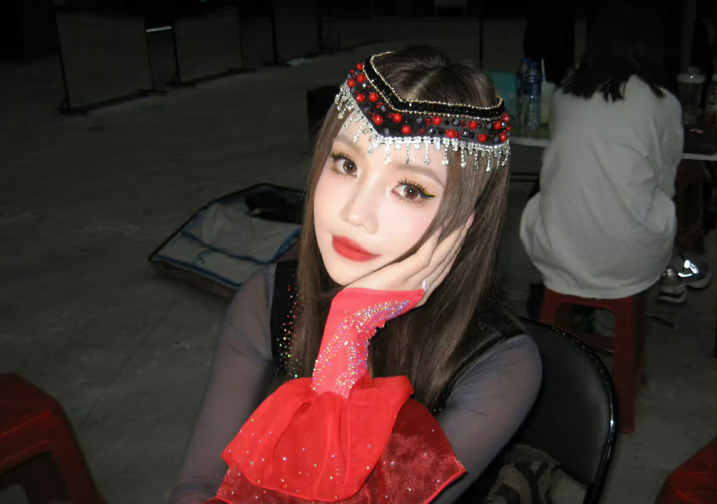 从深宫飞到舞台，陶昕然这次带着“安小鸟”的标签乘风破浪，和安崎萧蔷组队太有梗了！