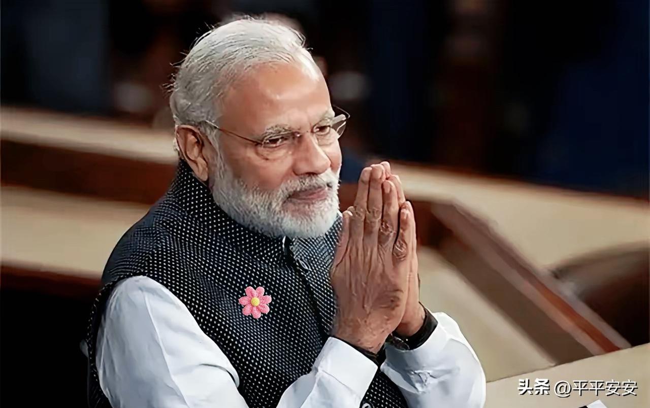 阿三没尿素，急了！

印度尿素库存告急，全国32家大厂11家停产、产能仅55%。