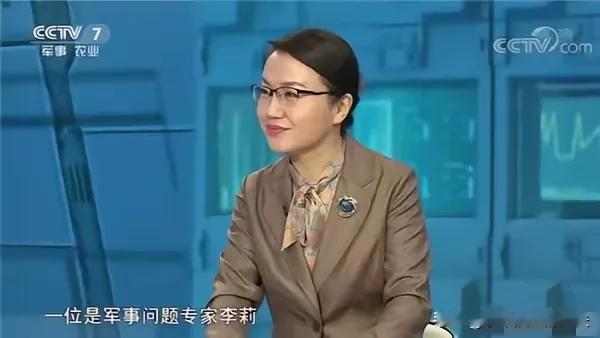 李莉，1969年出生于一个军人家庭。1985年入读西安二炮工程学院，1995年考