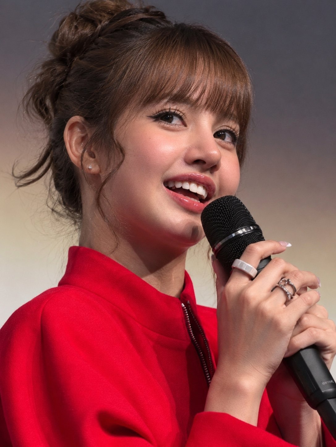 Lisa说YG限制她很多  | 曝lisa第一次去夜店是25岁 ❤️ 原来Lis