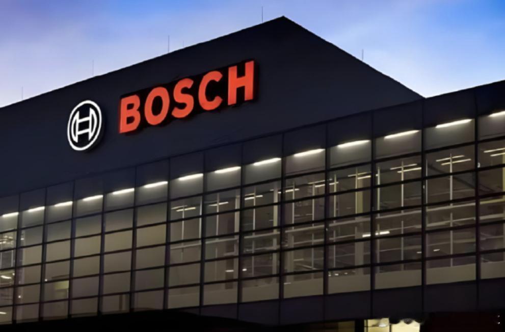 博世集团2025年的利润率明显低于2%，远未达到预期目标。看了下往期数据，已经连