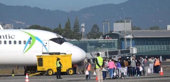 为啥美国有钱人不来中国，而中国有钱人却移民美国？因为说白了，在美国只要你有钱，还