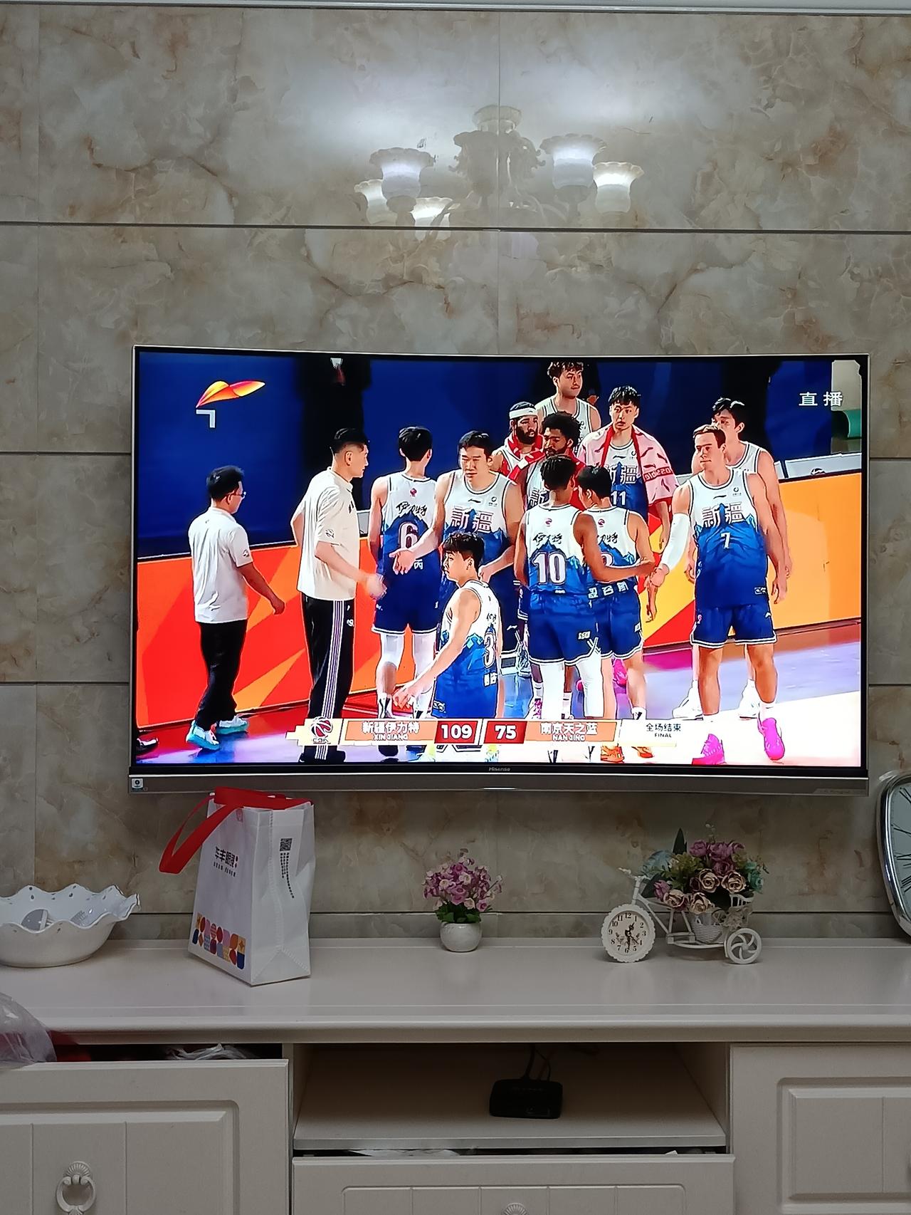 新疆队主场以109：75大胜南京队

       昨晚新疆队在主场与南京天之蓝