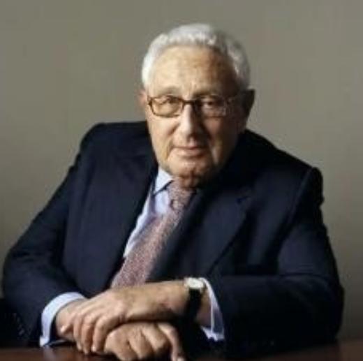 基辛格的一句话似乎已然定死了英国结局！俄乌战争持续下去或许受到最大影响的不是俄罗