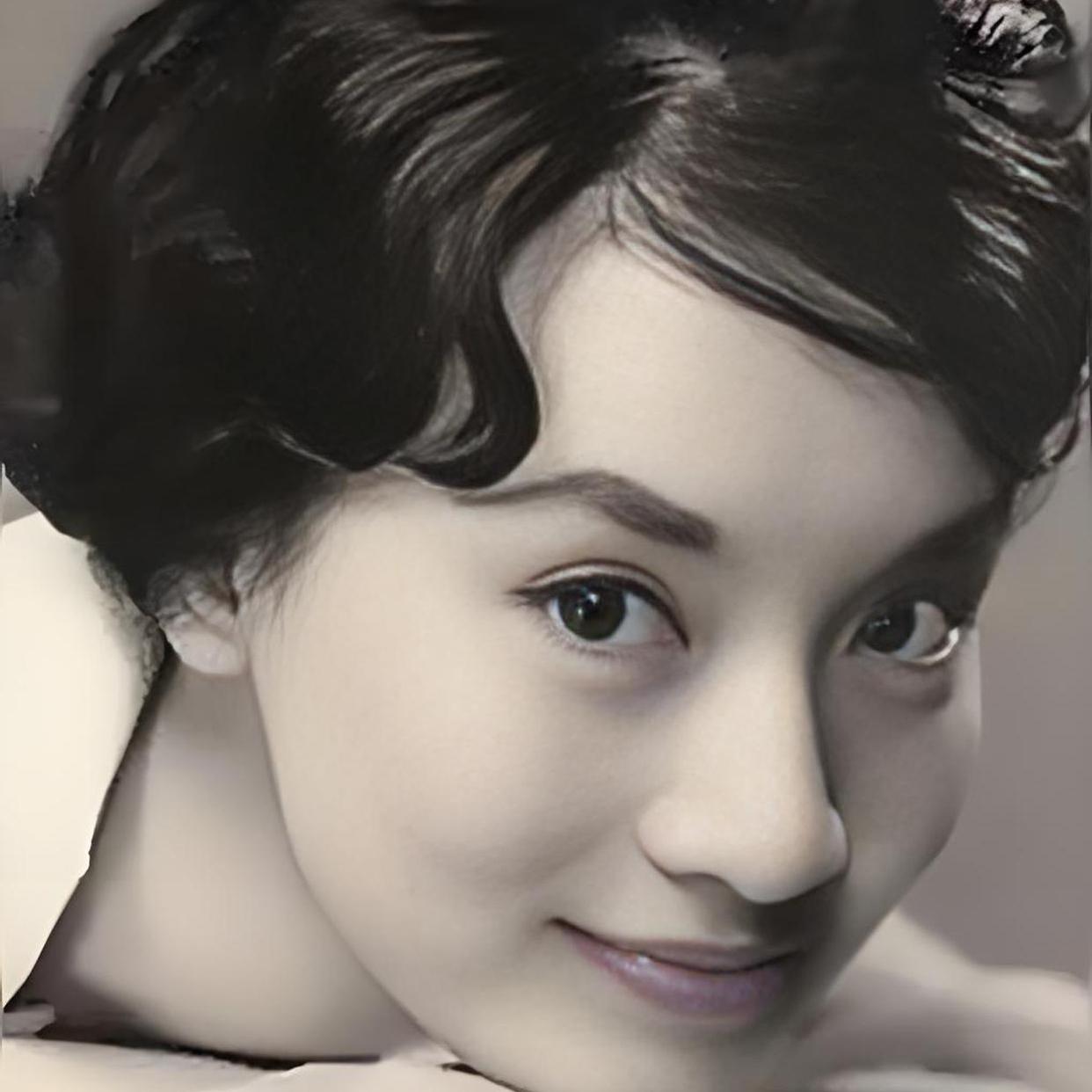 百年难遇一双眼，金马影后急流勇退，用一生赌对了爱情

她被亦舒夸“百年难遇最美眼