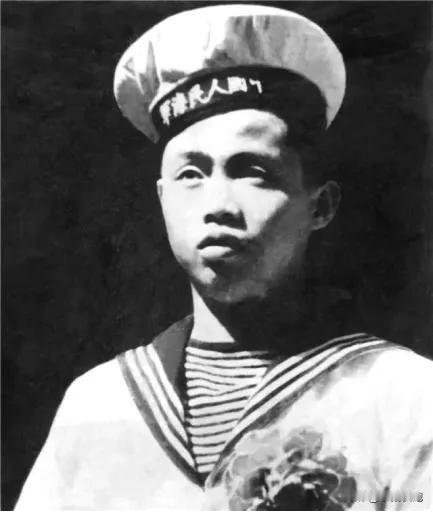 赵孝庵：从流浪少年到人民海军首位战斗英雄
 
赵孝庵，1931年—1986年，安