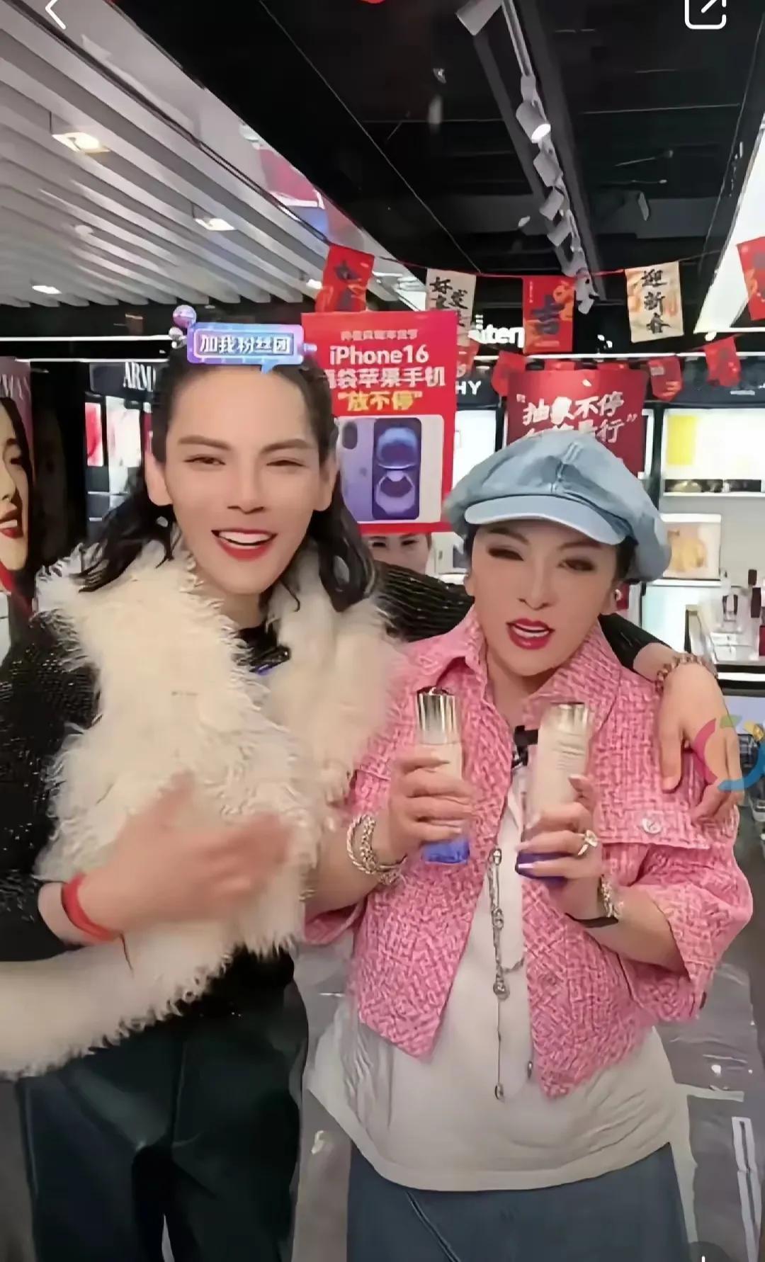 说娱乐圈里很多人都知道，这家子其实已是空壳子，不然这对母子不会那么卖力的出来混了