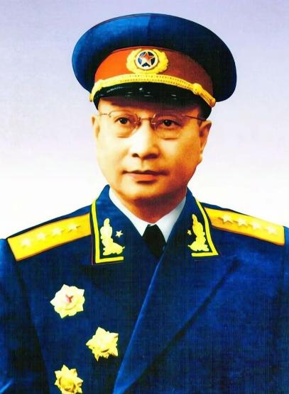1945年，美军为讥讽陈赓，故意指着桌上的牛排、面包问道：“陈将军，我们美国人的