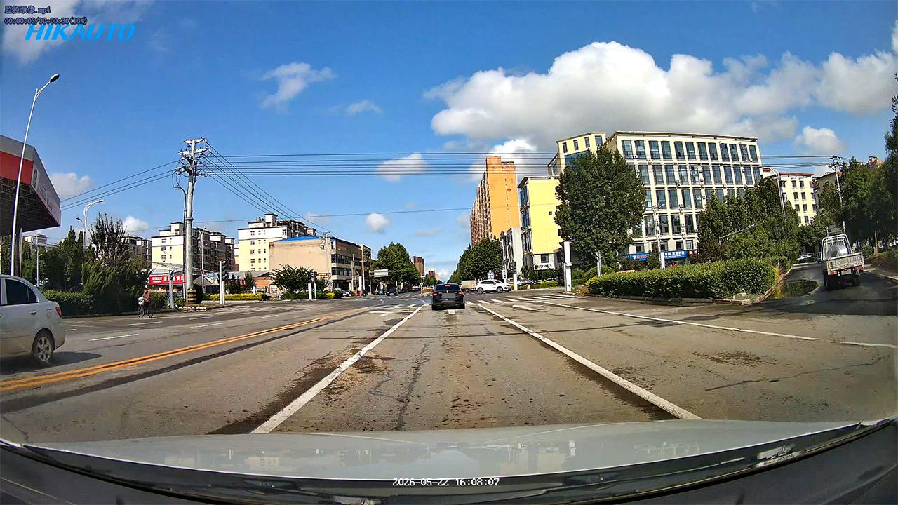 今天（2026.05.22）下午4点多，在河北安平红旗街北新大道路口遇到了一件奇