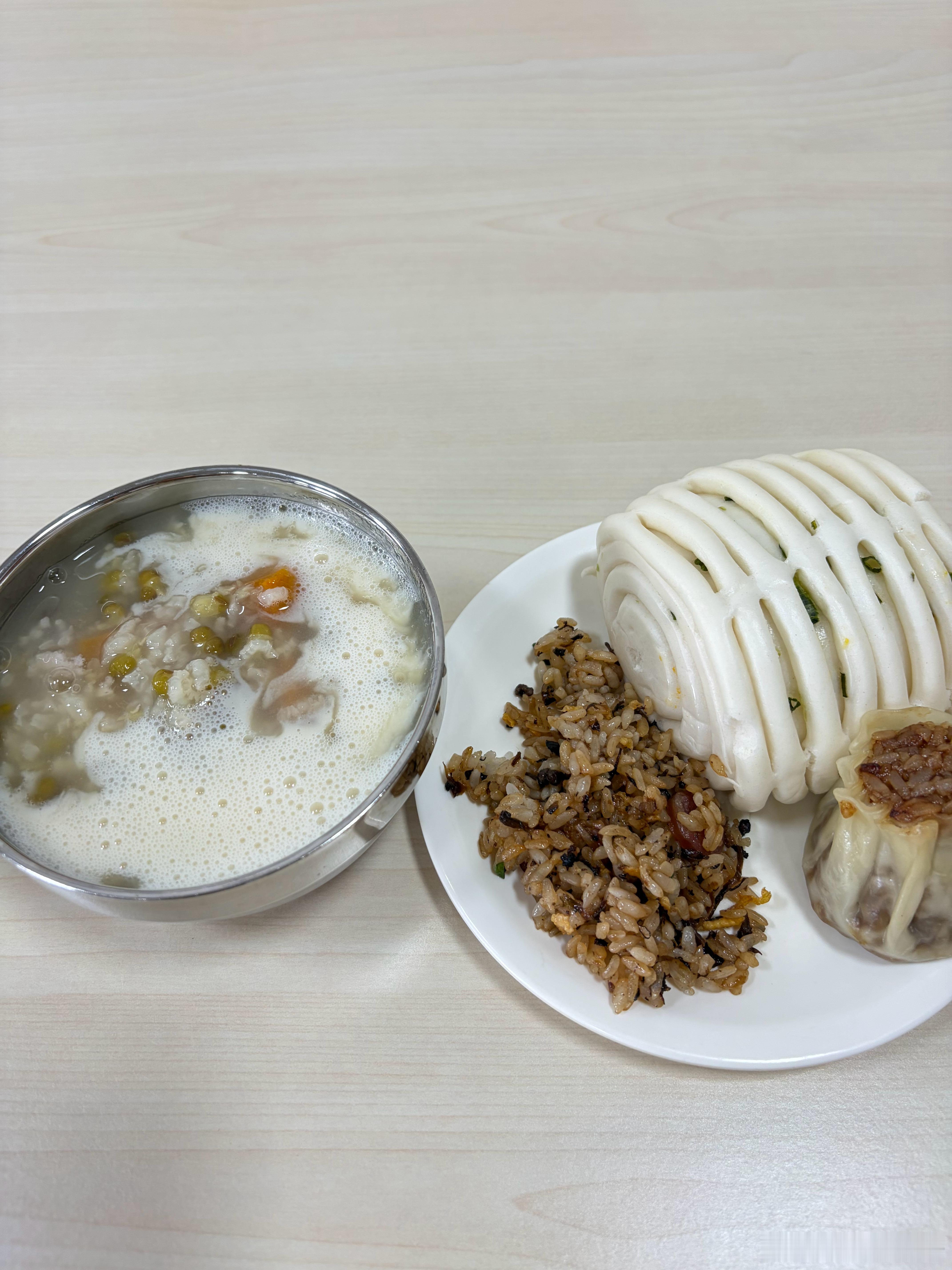 绿豆粥还挺好喝 