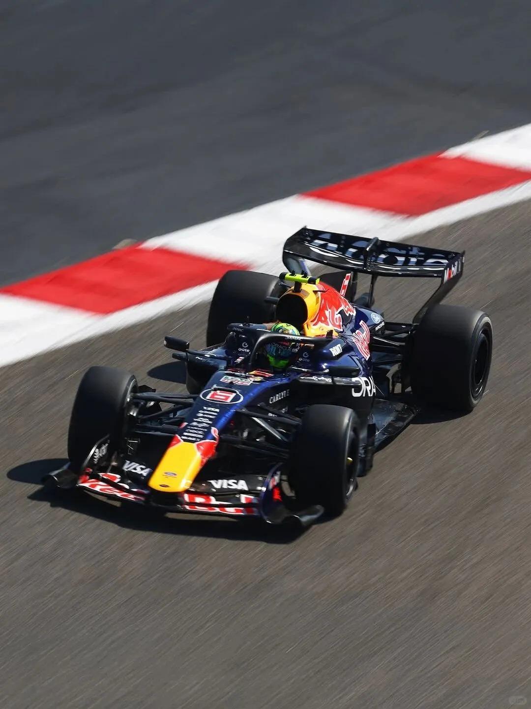 红牛如果在F1-迈阿密站还没起色，本赛季基本就退出冠军争夺了📉。19场虽然长，