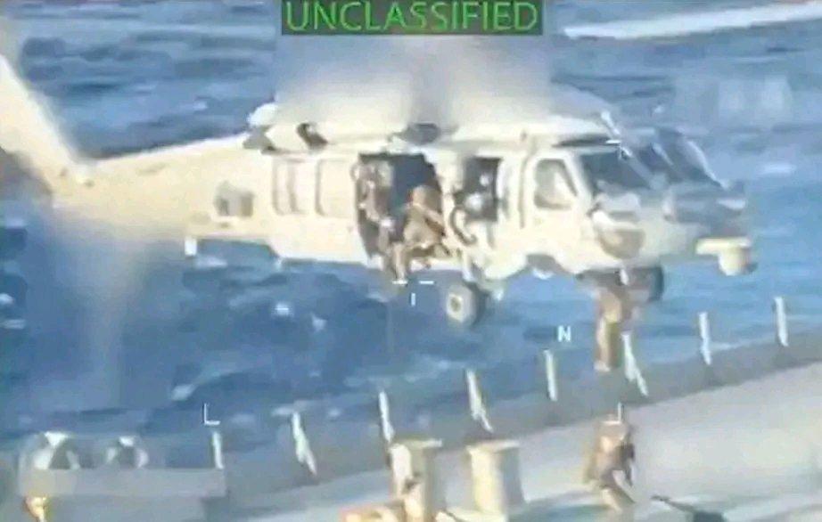 美国这手扣押中国油轮的操作，真是把霸权主义玩得明明白白。此前美国就常在委内瑞拉海