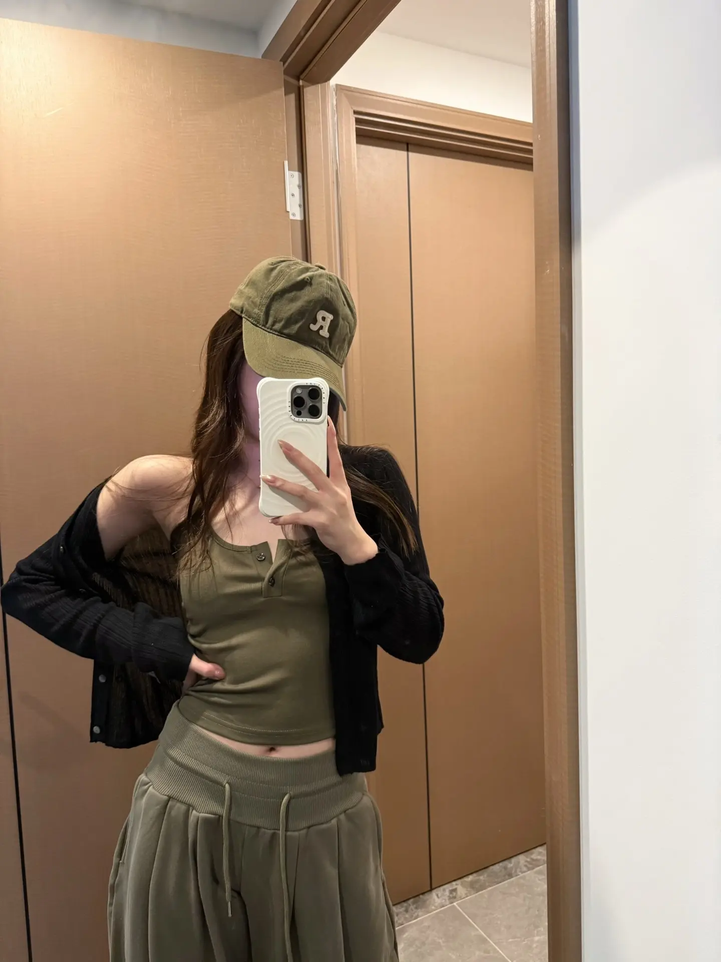 emo都是装的 其实我的日子爽的要命。