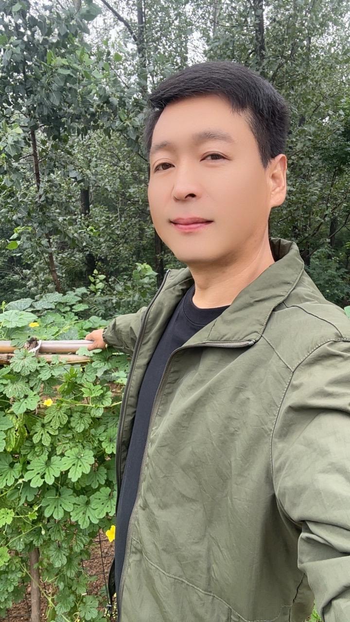 人这一生，人知相识，贵在相知，人之相知，贵在知心，有所珍惜，才有所真心...