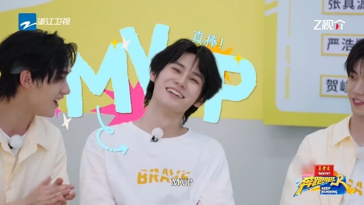 跑男场上的“刺客”与“绅士”！张真源悄无声息收割四人，最后用一场单手对决证明了自