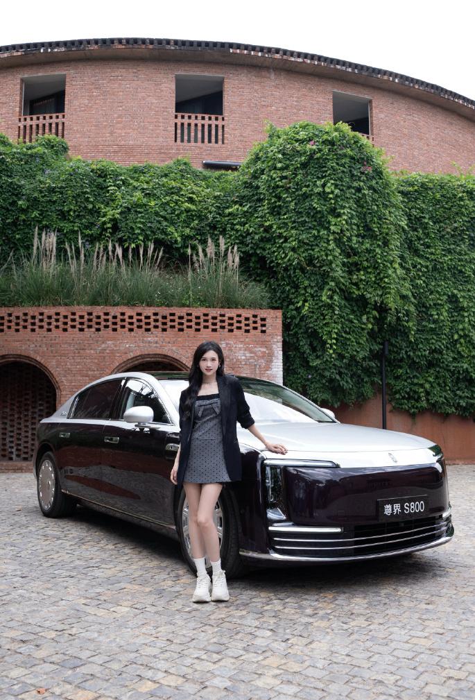 1.8万大定破局！尊界S800执掌中国高端车价值定义权
尊界S800上市175天