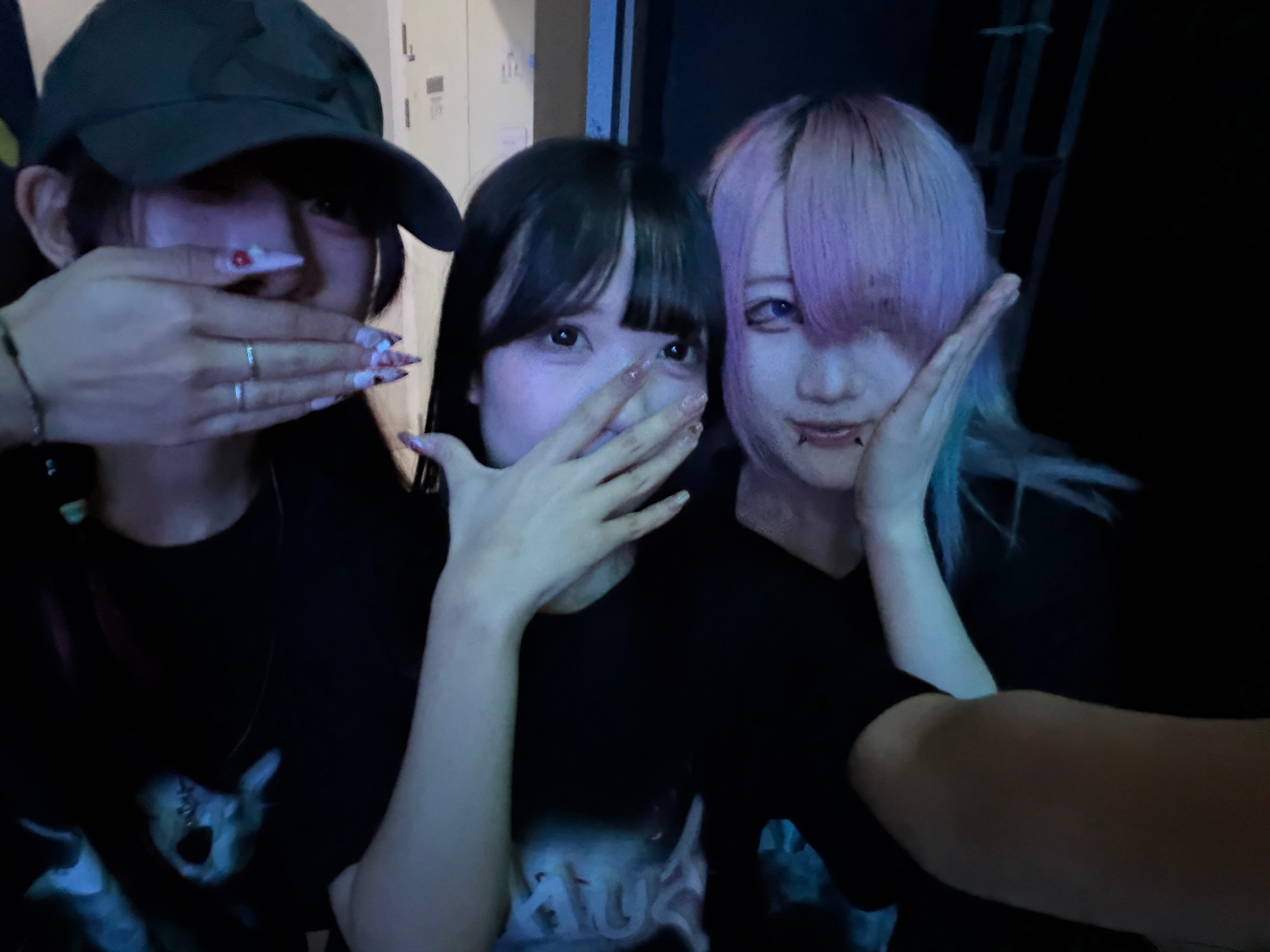 这里是sp2和sp3的黑羊&打破玻璃！以下三位分别扮演的是：长滨睡、殴打娜娜、渡