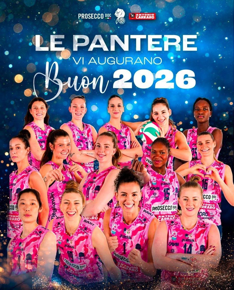 科内的新年海报！朱婷