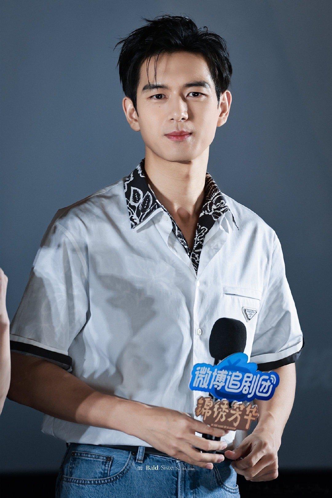 李现把蒋长扬唱进喜羊羊主题曲本来在认真追锦绣芳华，结果被李现这波操作笑到出戏 —