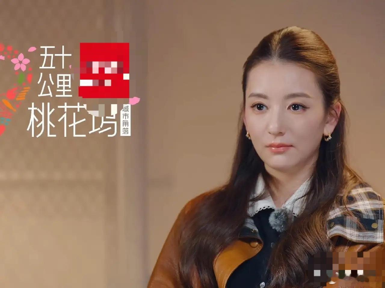 郭富城估计现在心里五味杂陈，他怎么也想不到，自己老婆就是去参加个综藝，居然被全网