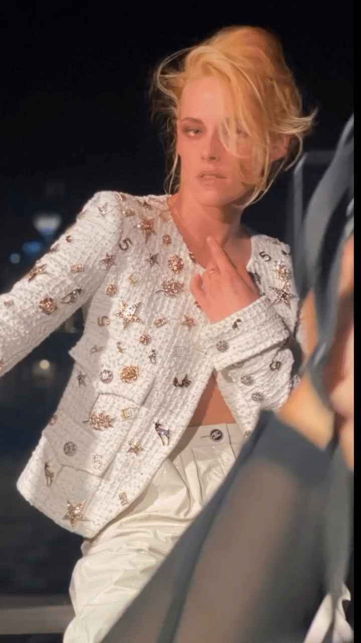 Kristen Stewart克里斯汀斯图尔特21年出席威尼斯电影节的更多新旧造